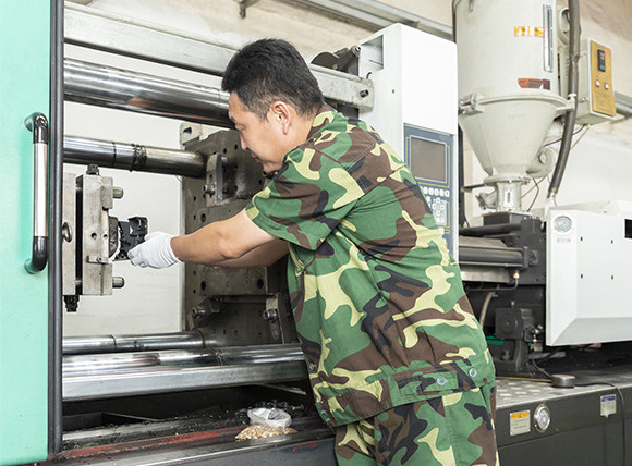Injection-Molding